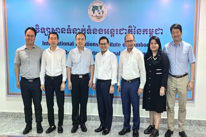 BFSU, 17 mainland universities co-host presidents forum with HKBU