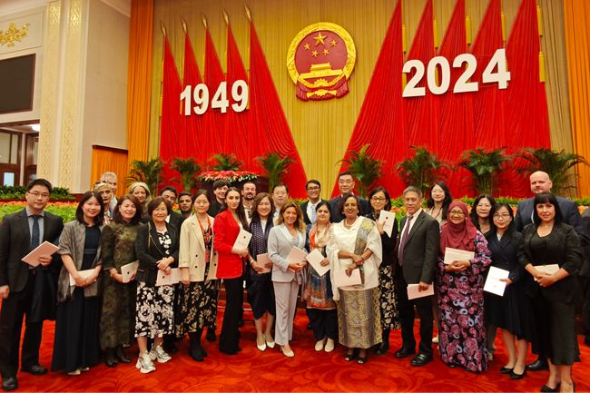 BFSU, 17 mainland universities co-host presidents forum with HKBU