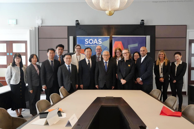 BFSU ลงนามบันทึกความเข้าใจร่วมกับ SOAS แห่งมหาวิทยาลัยลอนดอน