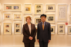 คณะผู้แทนจากสถาบันภาษารัสเซียพุชกินแห่งชาติเยือนมหาวิทยาลัยภาษาต่างประเทศปักกิ่ง