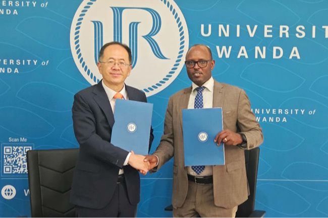 BFSU, 17 mainland universities co-host presidents forum with HKBU