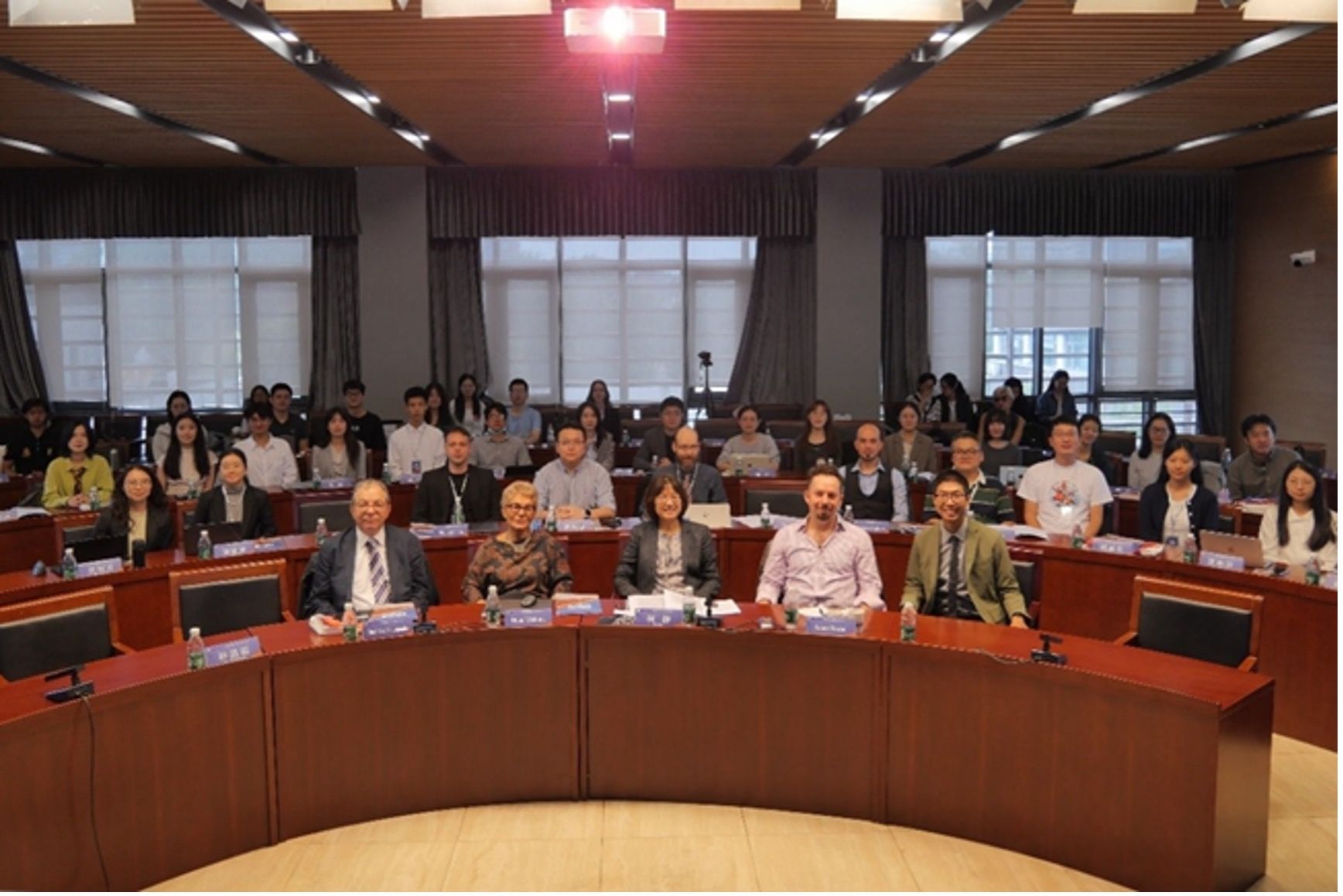 BFSU, 17 mainland universities co-host presidents forum with HKBU
